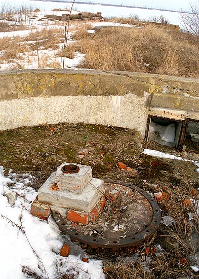 #18 - 100 mm gun's emplacement