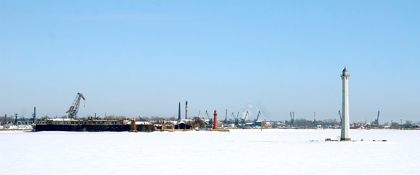 Kronstadt panorama with lighthouse - Southern Forts