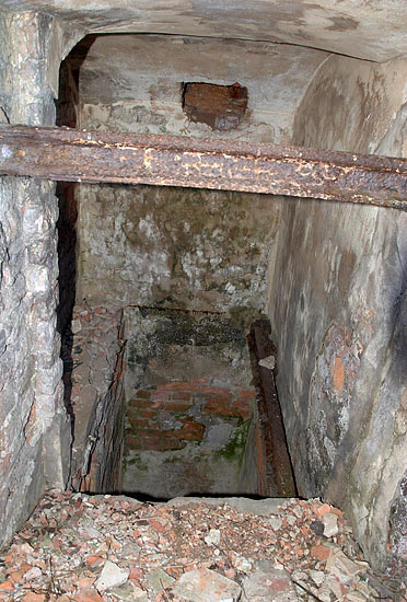 #19 - Elevator shaft