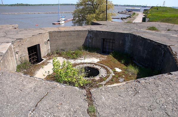 #19 - Cannon yard for 6 inch guns