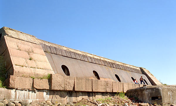 Armour-plate  breastwork Shwede - Southern Forts