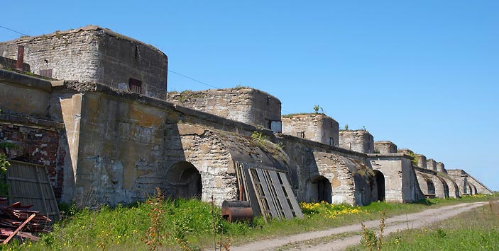 Fighting street 8-11 inch guns batteries. - Southern Forts