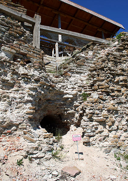 Wall in the southern part of the fortress - Shlisselburg