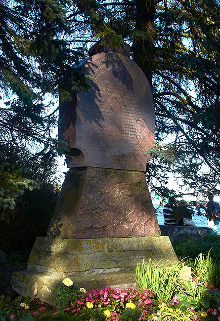 Monument to Revolutionary Heroes - Shlisselburg