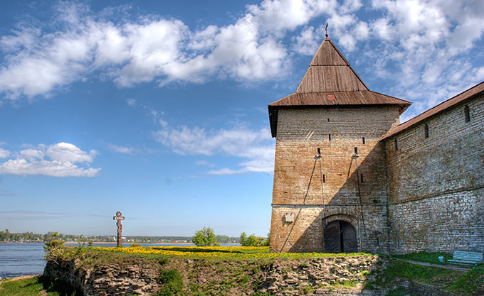 Воротная башня крепости Шлиссельбург (Орешек)