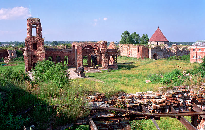 #9 - Крепостной двор