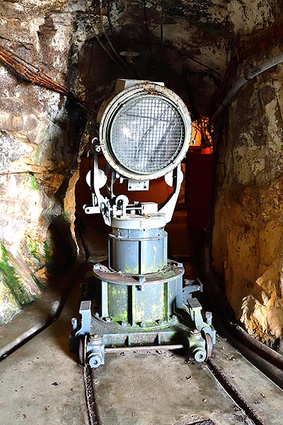50-см прожектор в укрытии - Форт Сиарё