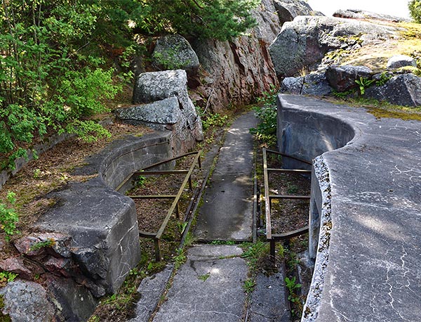 #27 - Searchlight emplacement