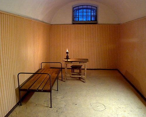 #10 - 1890-th cell's interiors
