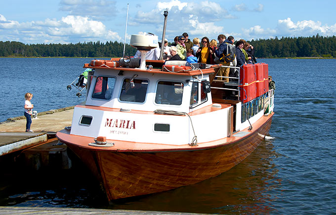 Boat to Svarholm