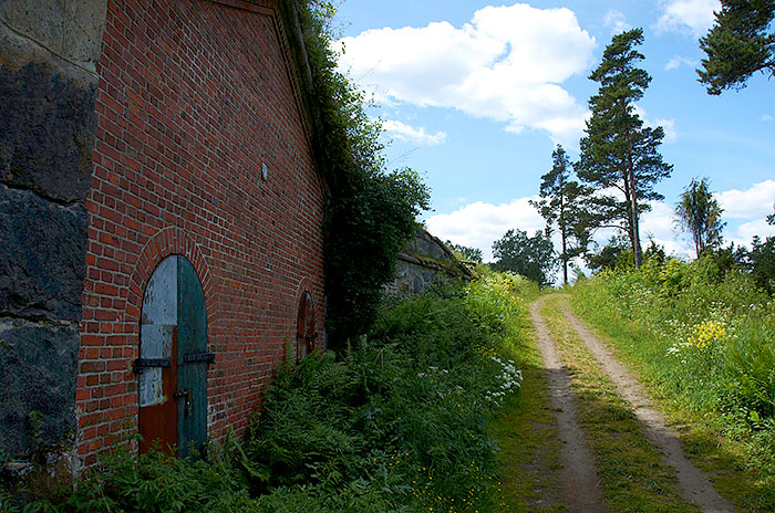 #31 - Road alonside of the battery