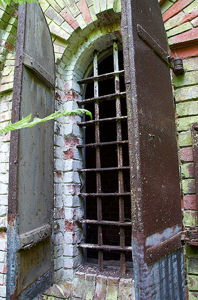 #63 - Magazine window