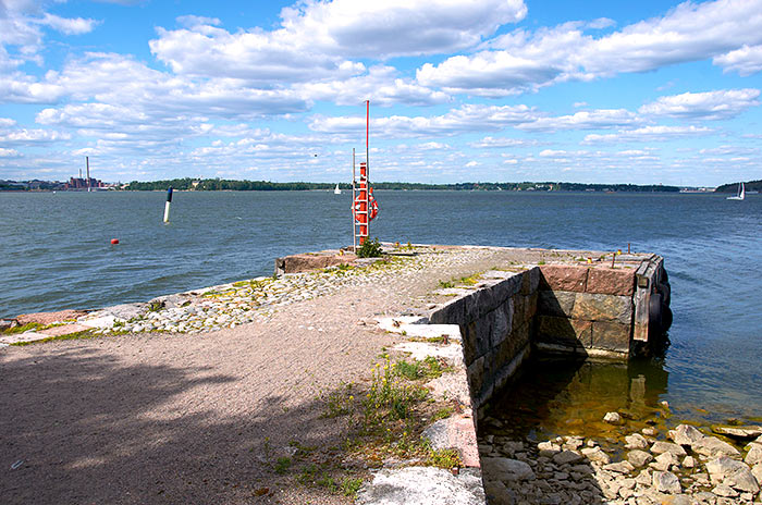 #10 - Pier on the north side of Lonna Island