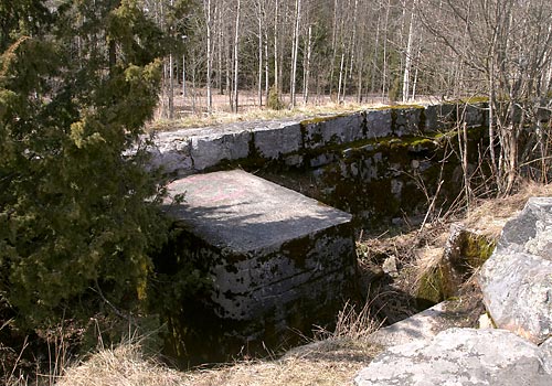#19 - Machine gun emplacement