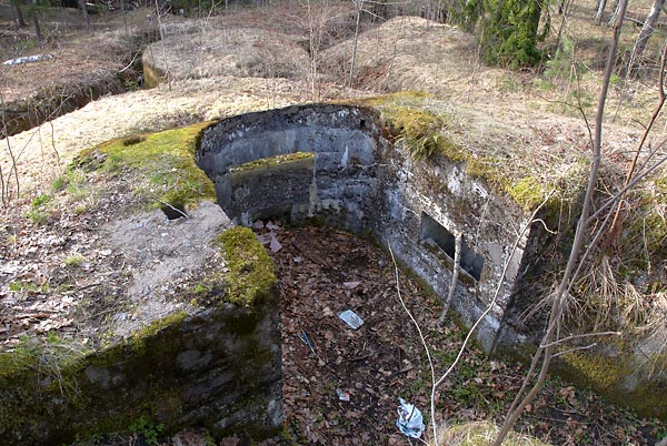 #76 - Machine gun emplacement