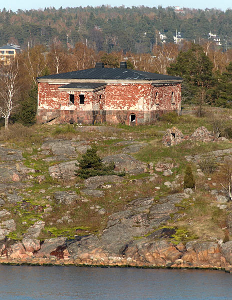 Vasikasaari or Opasny (Dangerous) island - Sveaborg