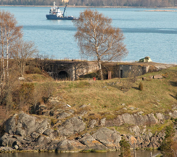 100 mm TK-100 turret at Valisaari island - Sveaborg