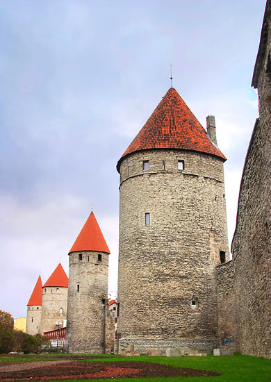 #46 - Walls and towers