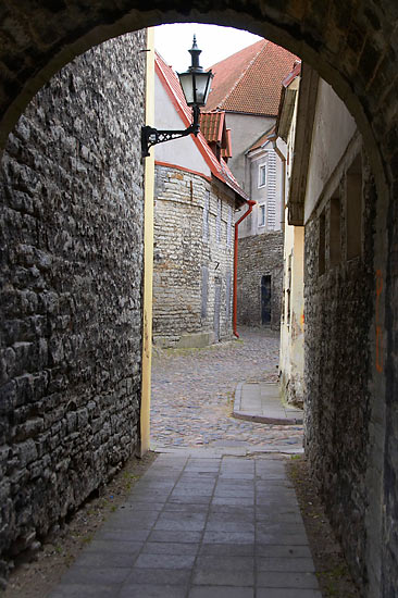 #45 - Passage to the city