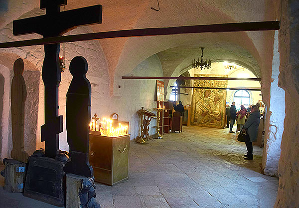 #22 - Gallery around the cathedral