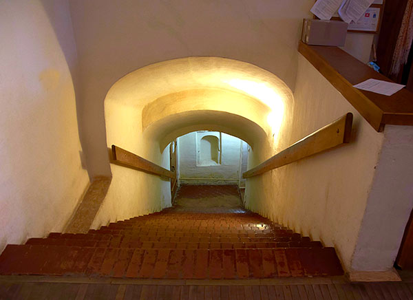 #13 - Steep stairs