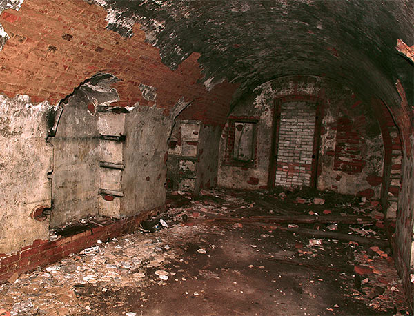 #28 - Gloomy vault