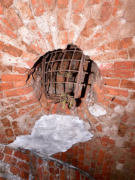 #42 - Ammunition elevator's hole