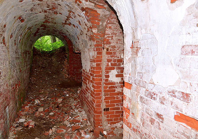 Entrance to the island dungeons - Trangsund