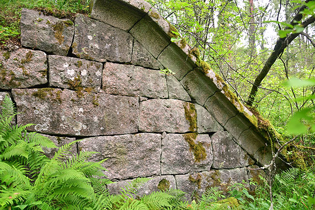 #10 - Stone escarpment