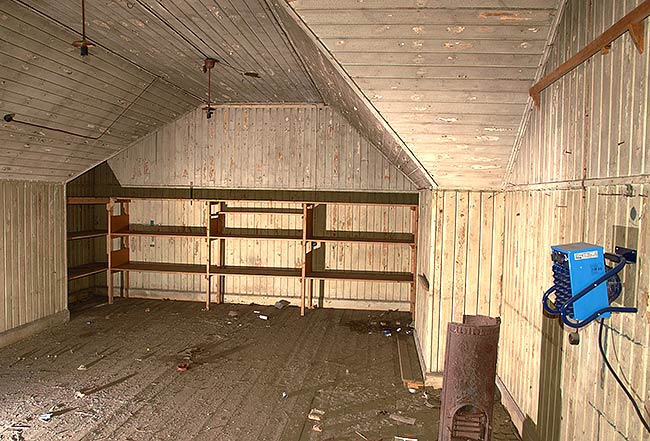 #61 - Barracks- shelter