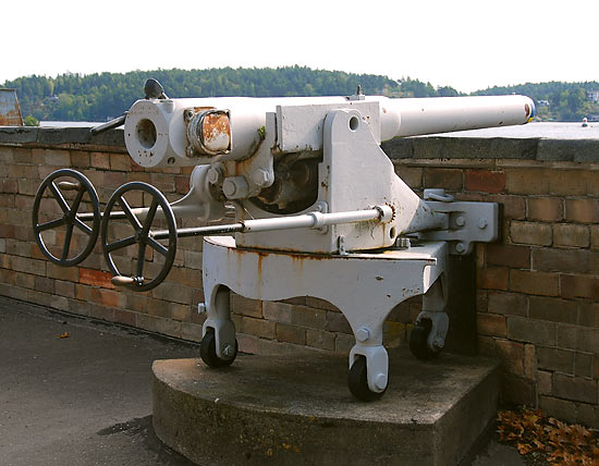 8 sm gun m/1881 - Vaxholm