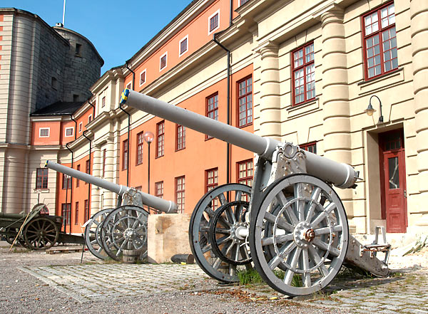 #21 - 12 sm gun m/1885