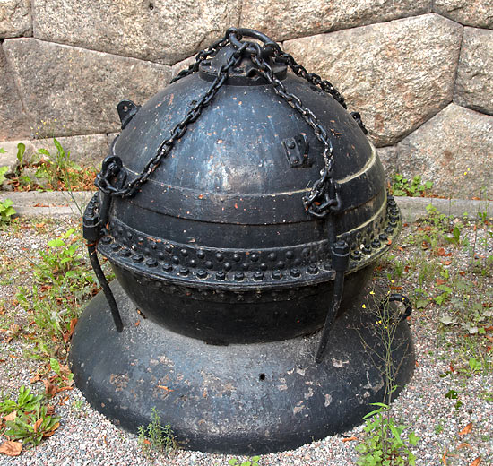 Marine rarities - galvanic mine of 19 AD. - Vaxholm