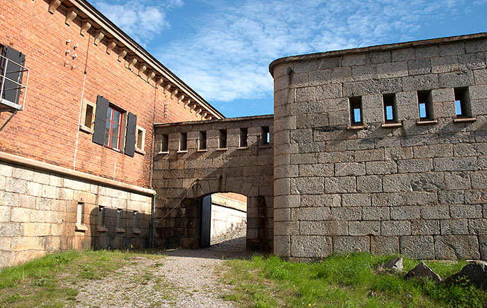 Entrance to the courtyard - Vaxholm