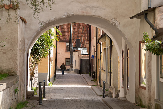 #1 - On Hansgatan street