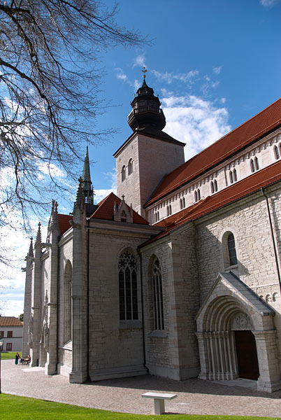 #17 - South facade of the Cathedral