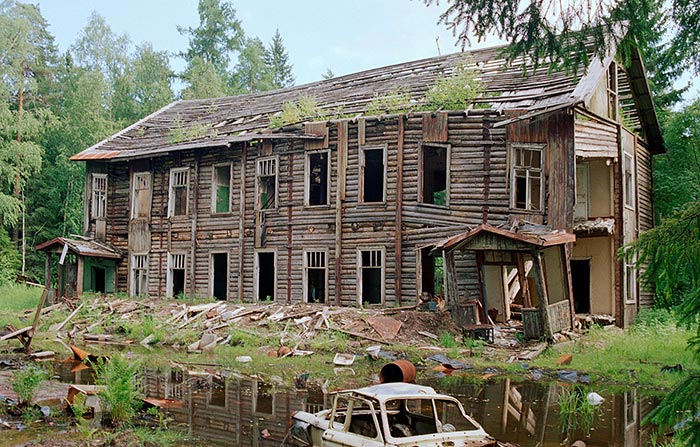 "Inhabited sheds" - VT Line