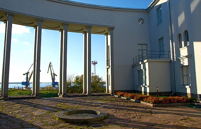 #42 - Courtyard of the Art School