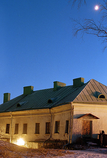 Comandat house and the moon - Vyborg