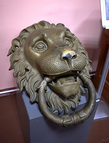 #21 - Life size muzzle