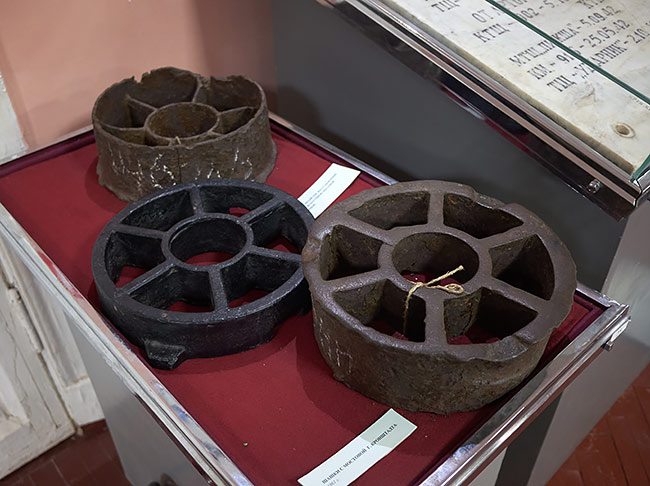 #32 - Cast-iron pavements of Kronstadt