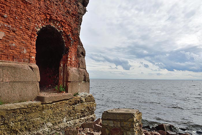 Море и камень