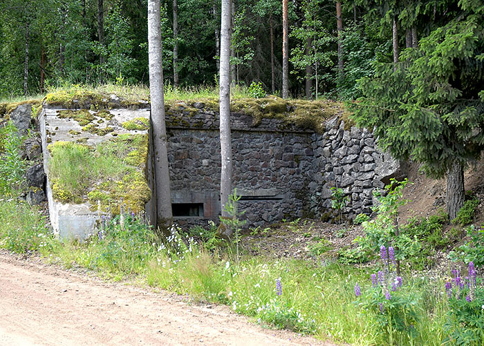 Machine gun bunker