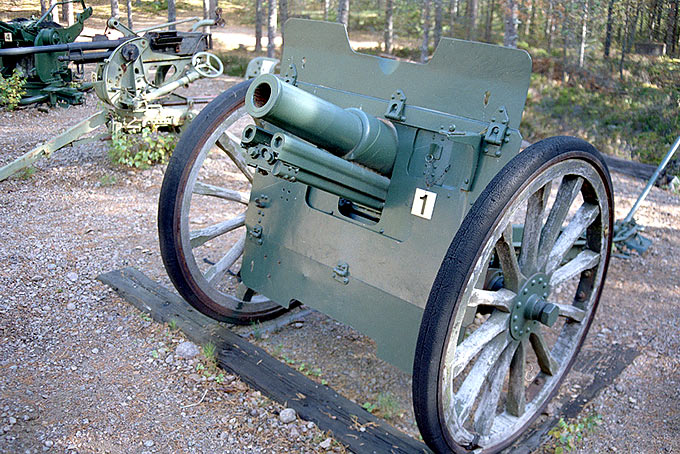 Field gun of the First World War at the Virolahti Museum
